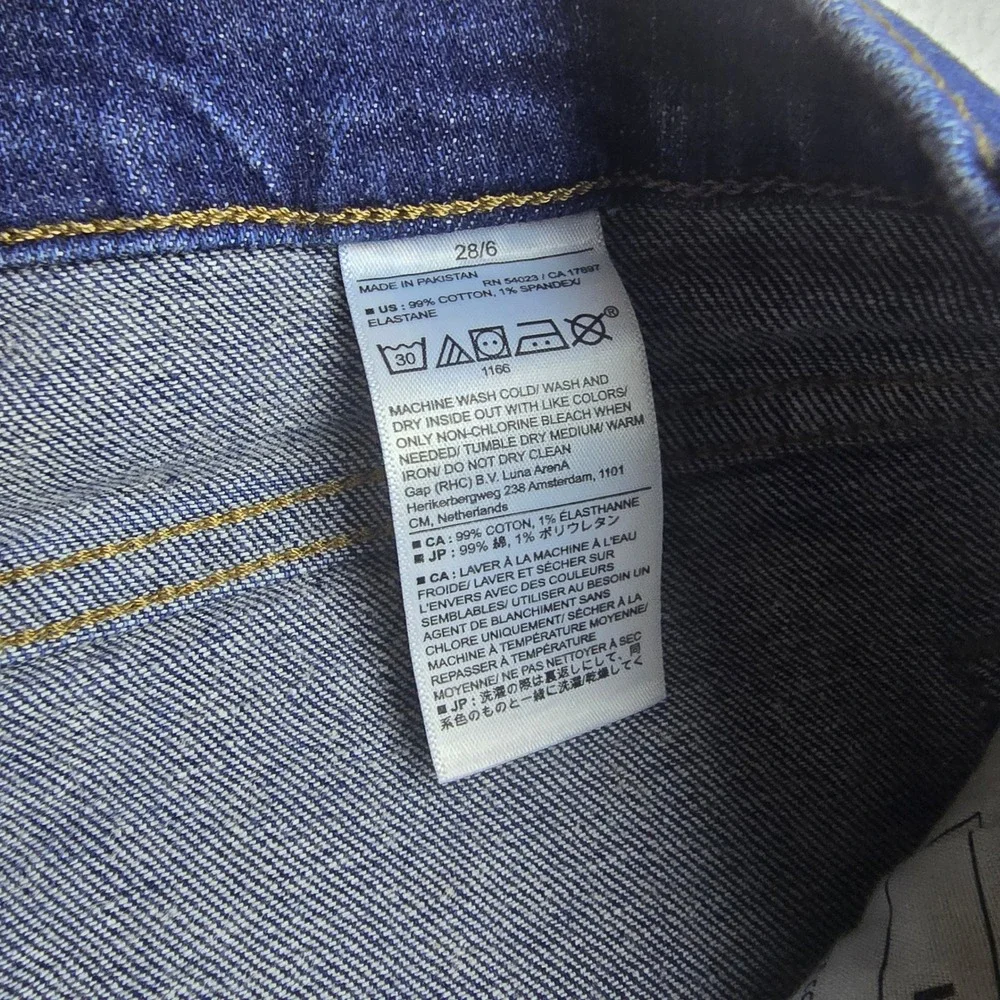 Banana Republic -058 Womens‎ Girlfriend Jeans Dark Wash Blue 536092-00 Size 28/6